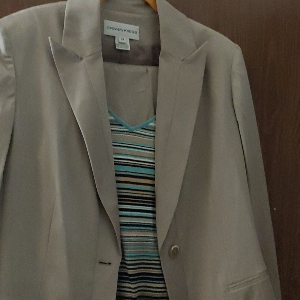 Three piece pant suit